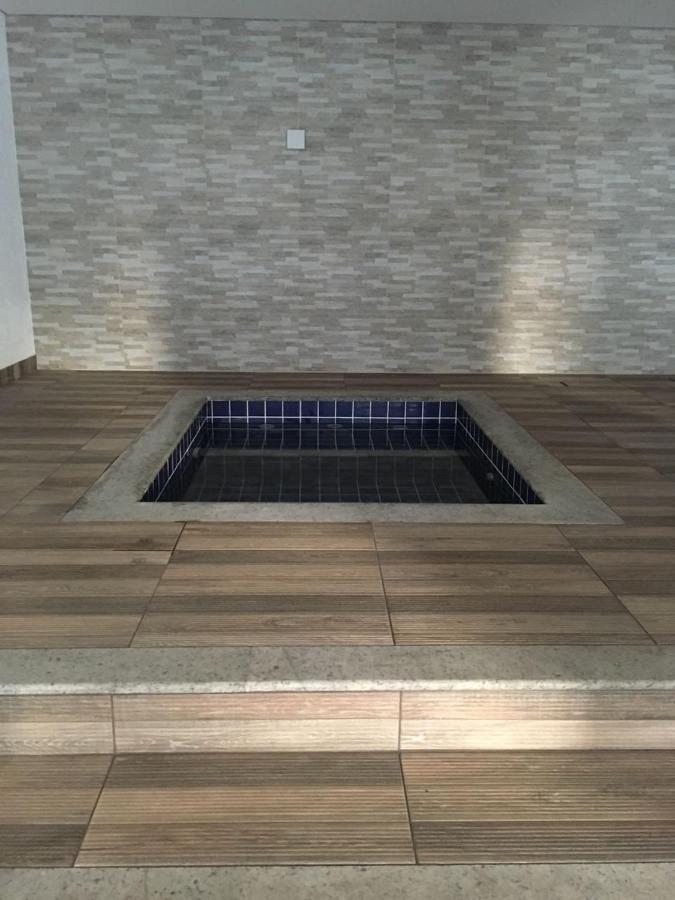 Apartamento No Condominio Casa Da Madeira Em Caldas Novas-Go المظهر الخارجي الصورة