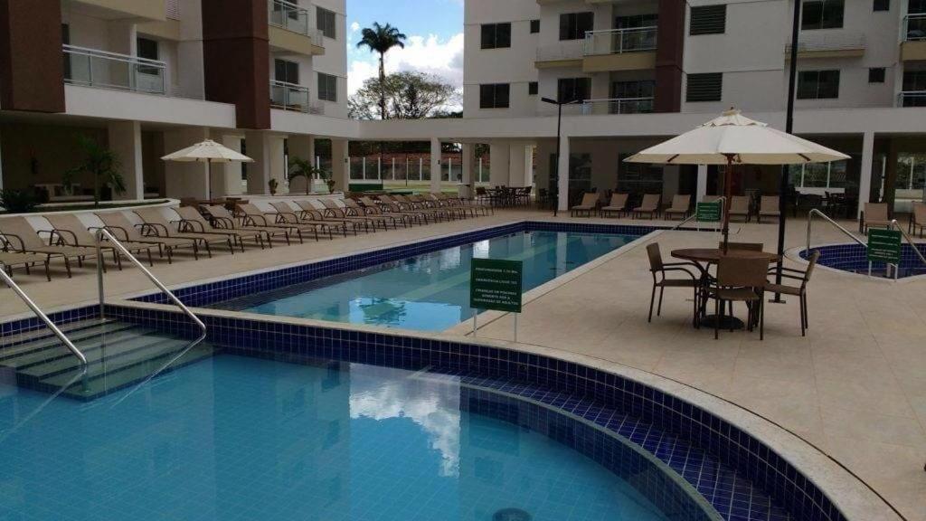 Apartamento No Condominio Casa Da Madeira Em Caldas Novas-Go المظهر الخارجي الصورة